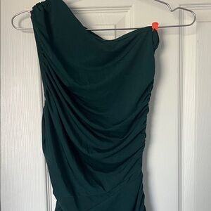 Elegant Green One-Shoulder Dress